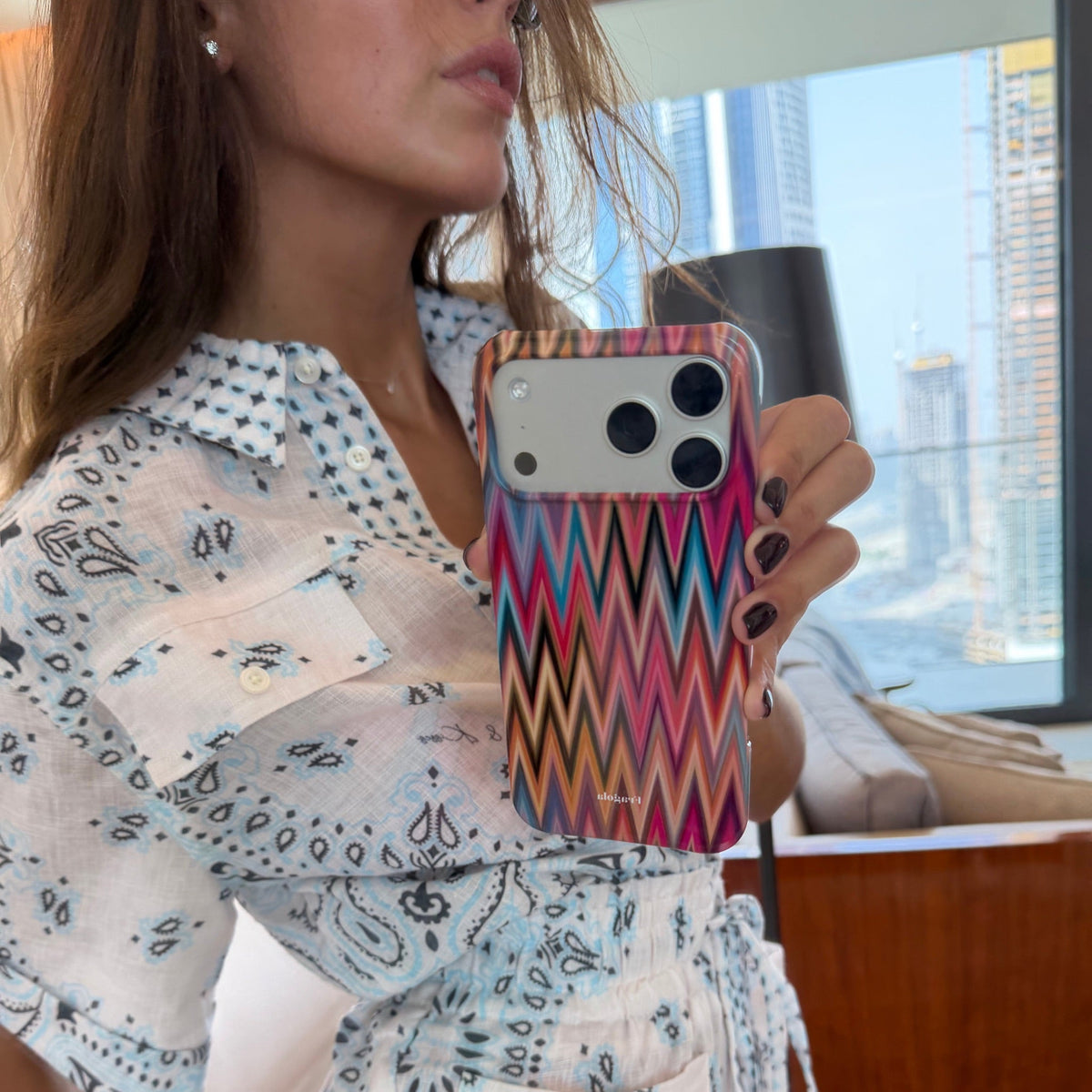 Elizabeth Premium Tough Shining Phone Case (Double Layer) Available For All iPhone Models