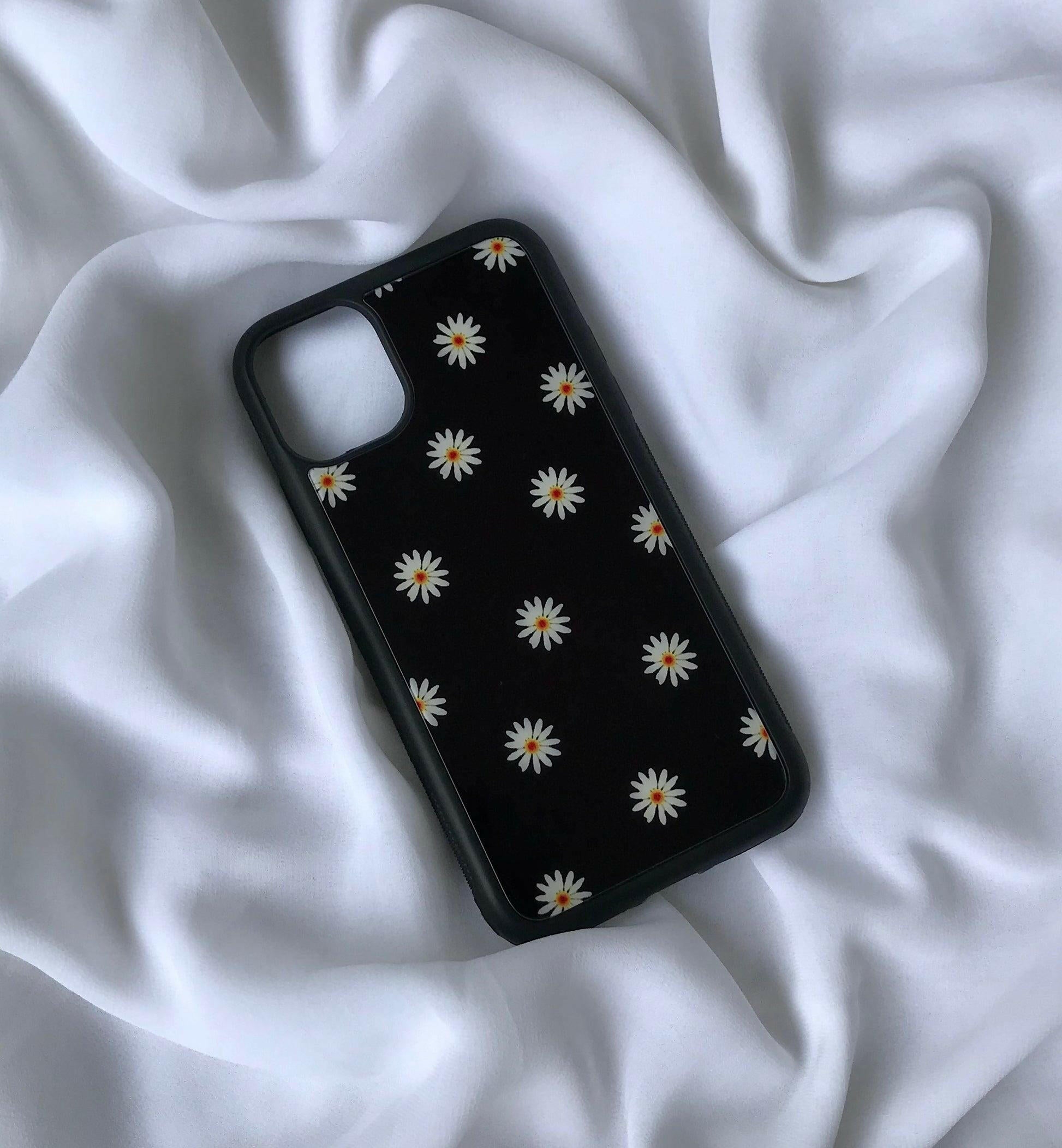 All Models Black Daisy Phone Case - Case On