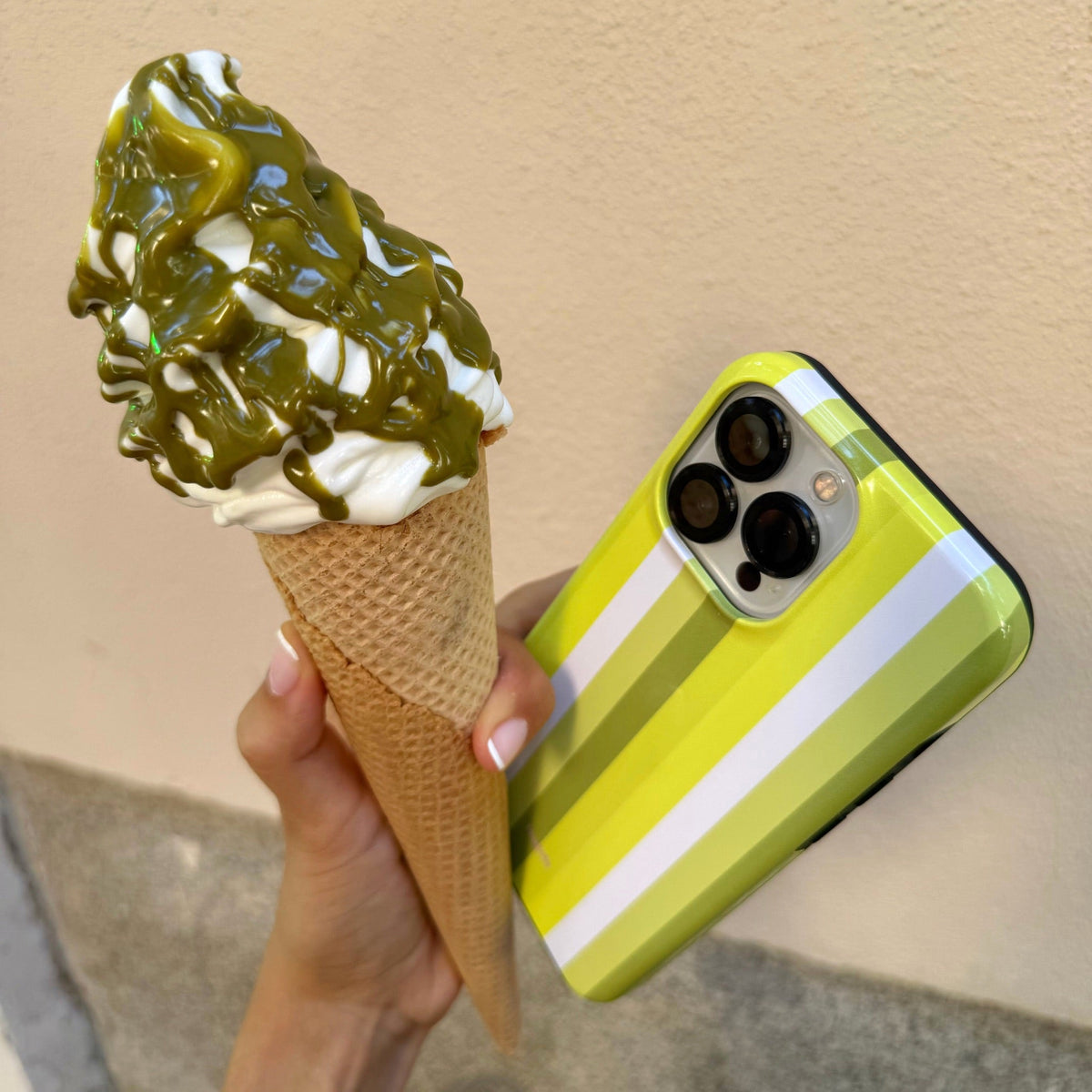 Appletini Premium Tough Shining Phone Case (Double Layer) Available For All iPhone Models