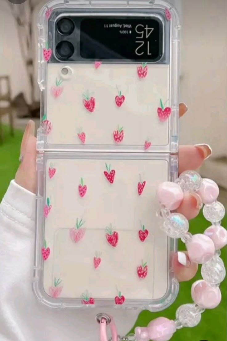 Strawberry Pattern Clear Phone Case (Without Chain)  | Samsung Galaxy Z Flip 3 / 4 / 5 / 6